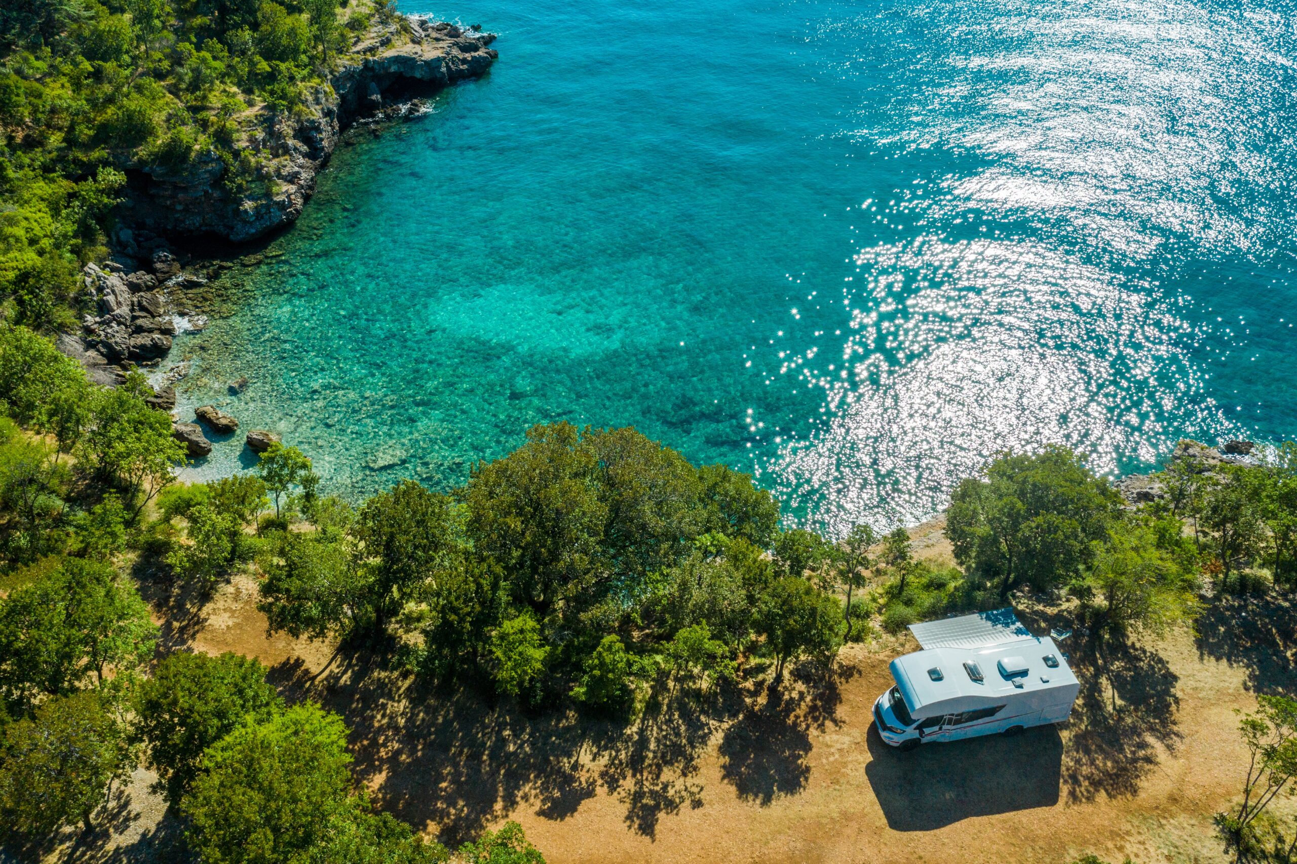 Descubre la Belleza de España: Las Mejores Rutas para Viajar en Autocaravana ó Camper desde Alicante