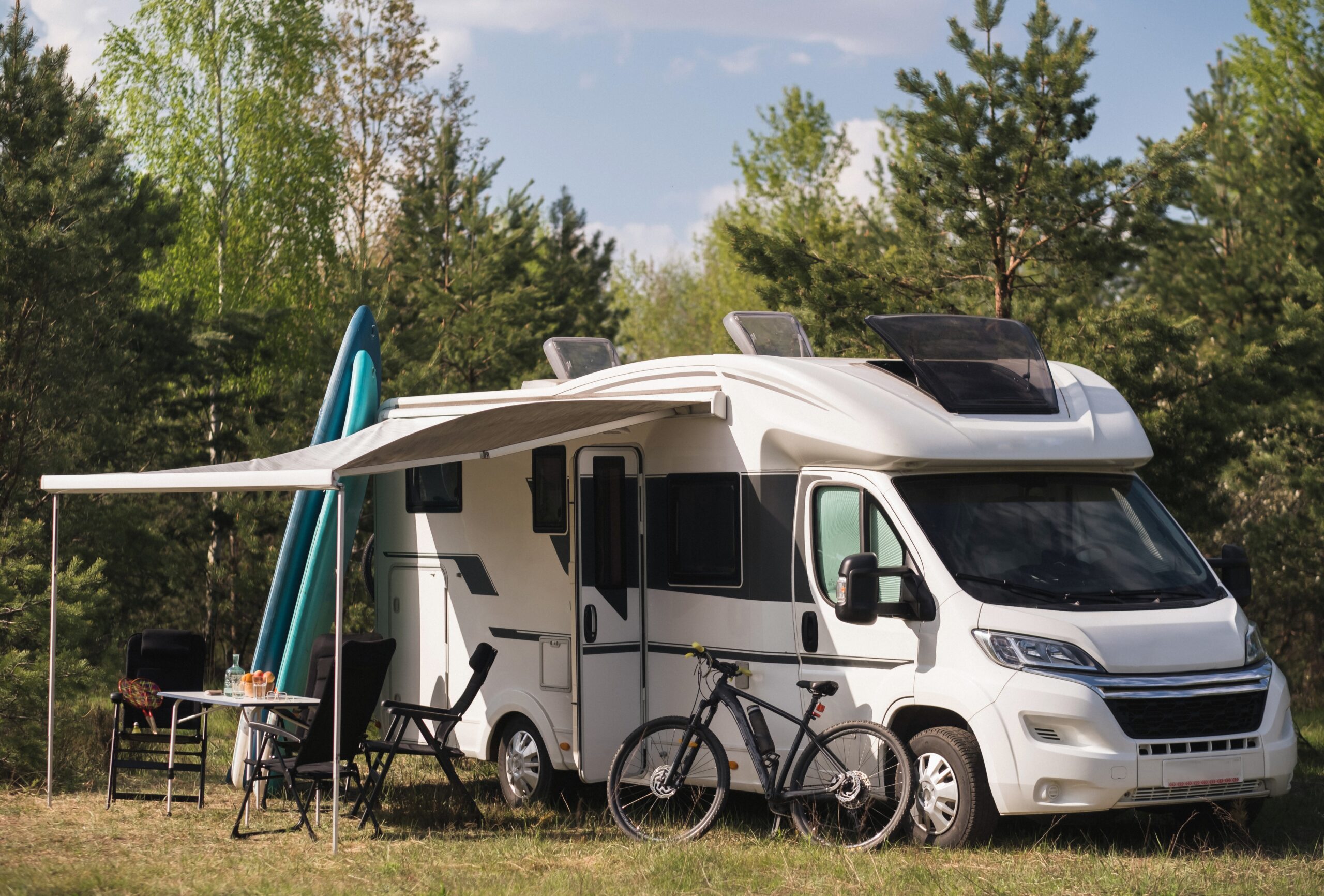 Accesorios que siempre olvidamos y que son claves para viajar en autocaravana o camper